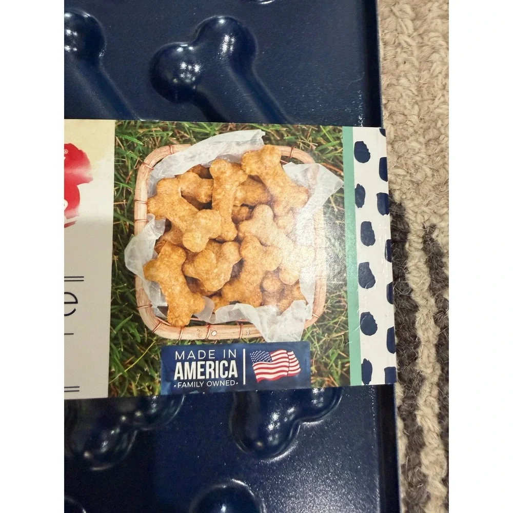 Nordic Ware Puppy Love Navy Dog Bone Treat‎ Pan Nonstick Baking Mold New W Tag